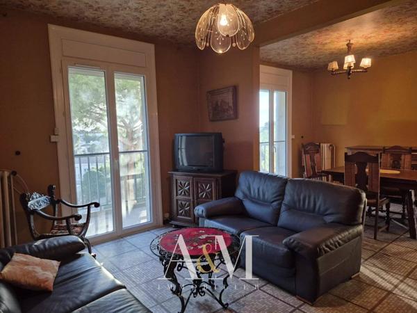 Appartement T5 de 97 m²+ balcons+ garage + cave