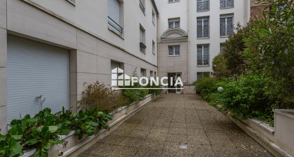 À vendre Studio 25.23 m² - Antony 92160