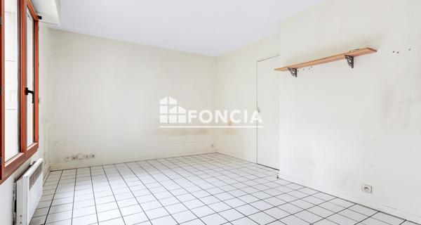 À vendre Studio 25.23 m² - Antony 92160