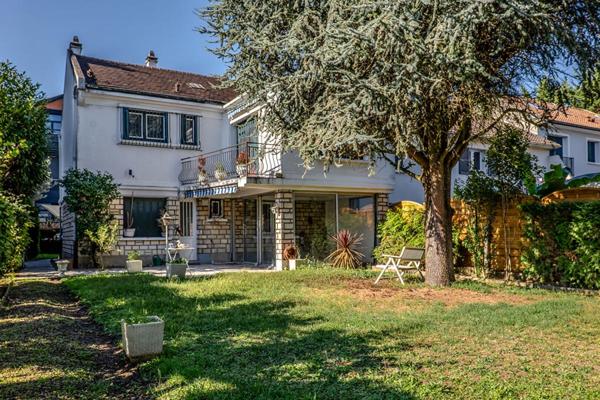 Maison Maisons Alfort 5 pièces proche Place René Coty