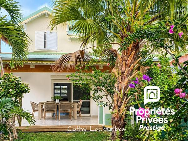 Rare, Appartement Duplex T4 avec jardin et piscine , Baie Mahault