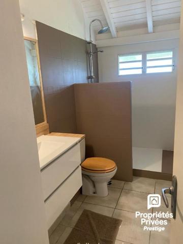Rare, Appartement Duplex T4 avec jardin et piscine , Baie Mahault