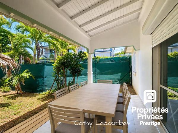 Rare, Appartement Duplex T4 avec jardin et piscine , Baie Mahault