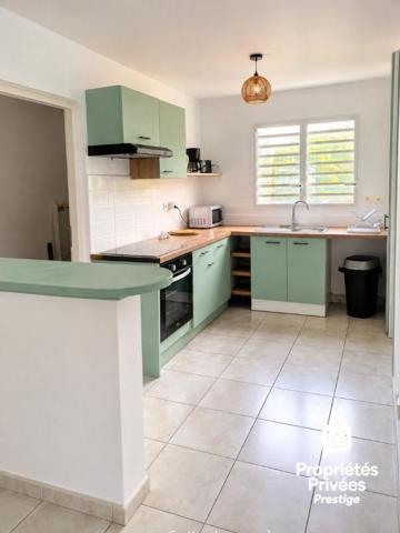 Rare, Appartement Duplex T4 avec jardin et piscine , Baie Mahault
