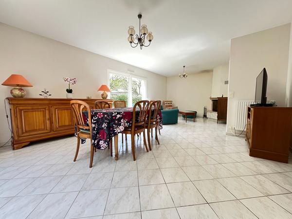 NOUVEAUTE - Maison BRUZ Hors lotissement environ 145m² exposition Sud Ouest - Terrain 1072m²