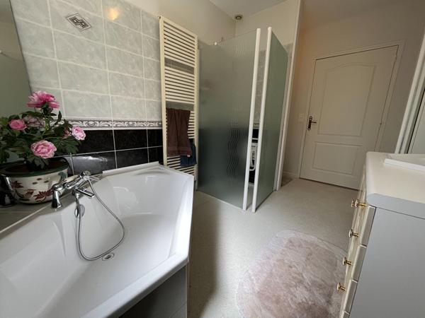 NOUVEAUTE - Maison BRUZ Hors lotissement environ 145m² exposition Sud Ouest - Terrain 1072m²