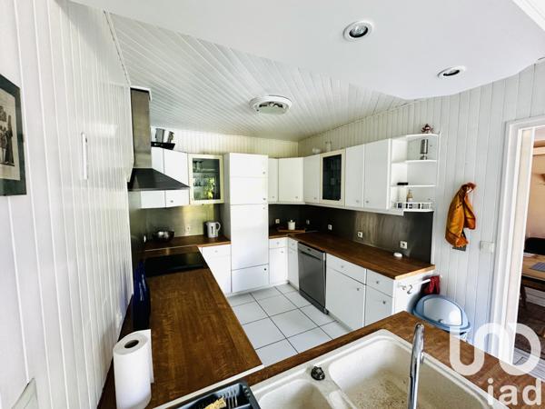 Maison à vendre 8 pièces 220 m² Mérignac