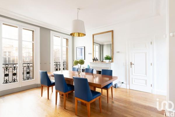 Appartement 5 pièces de 178 m² à Paris (75017)