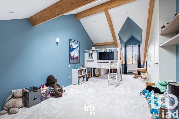 Maison 8 pièces de 390 m² à Vitry-sur-Seine (94400)