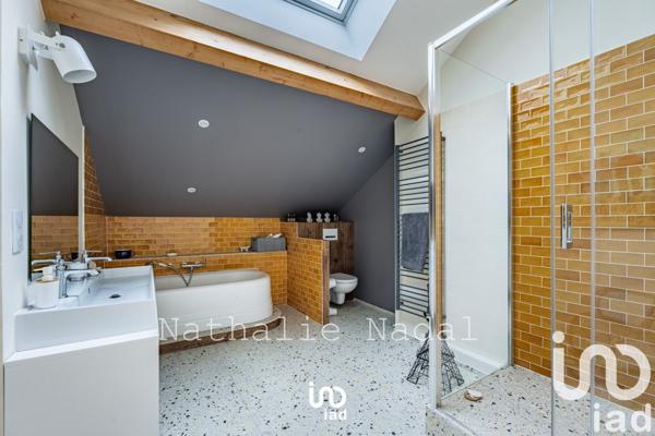 Maison 8 pièces de 390 m² à Vitry-sur-Seine (94400)