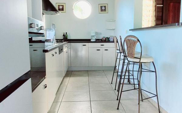 Maison à louer    4 pièces •  Sainte-Rose