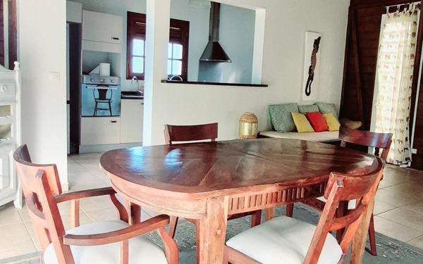 Maison à louer    4 pièces •  Sainte-Rose