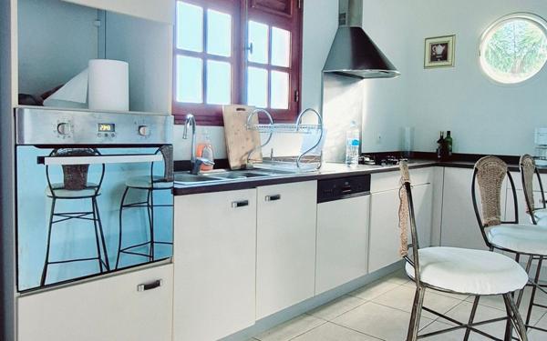 Maison à louer    4 pièces •  Sainte-Rose