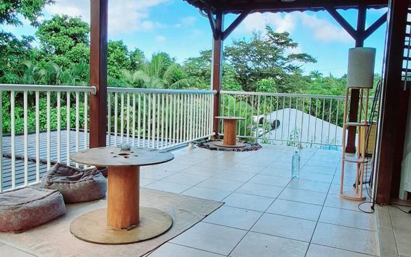 Maison à louer    4 pièces •  Sainte-Rose