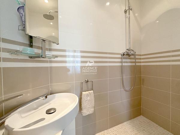Vélizy Villacoublay - Etang des écrevisses - Beau 4 pièces en rez-de-jardin au calme €549 000 ** - Référence 712-C