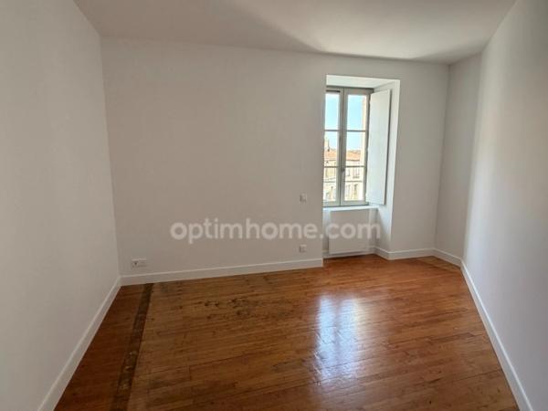 Appartement à vendre 3 pièces MORTAGNE SUR SEVRE (85)