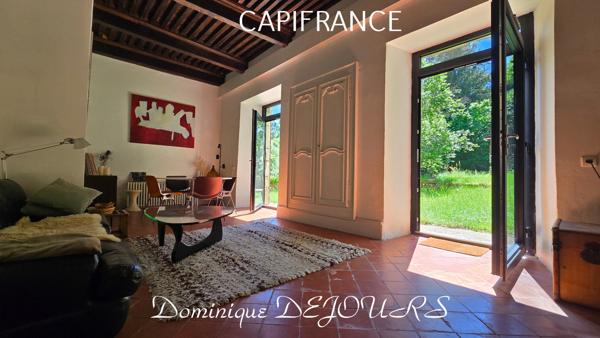 Grande maison bourgeoise de 400m² habitable et son parc de 8000m²au bord de la rivière