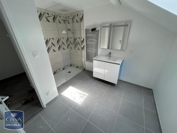 Appartement à louer 3 pièces 83.55m²