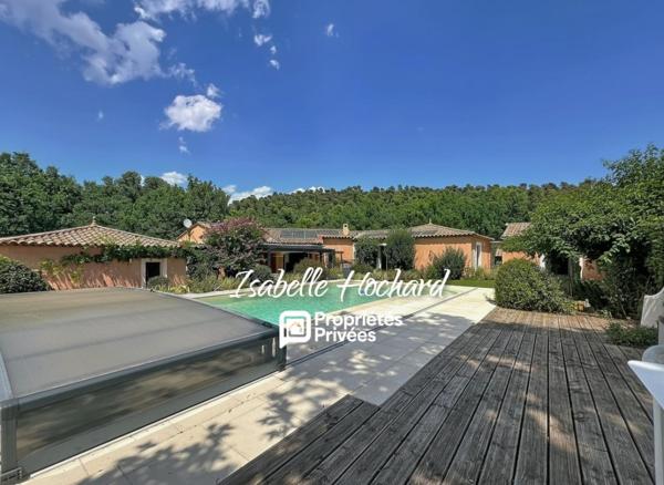 Maison familiale avec appartement T2 indépendant, piscine et grand terrain  Quartier calme à Garéoult