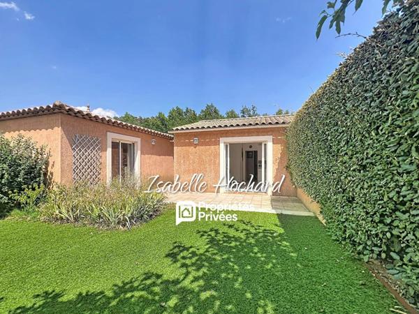 Maison familiale avec appartement T2 indépendant, piscine et grand terrain  Quartier calme à Garéoult