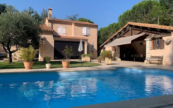 Maison à vendre    5 pièces • 173 m2 Montélimar