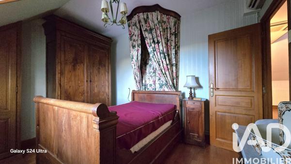 Maison à vendre 8 pièces 221 m² Saint-Amand-Montrond