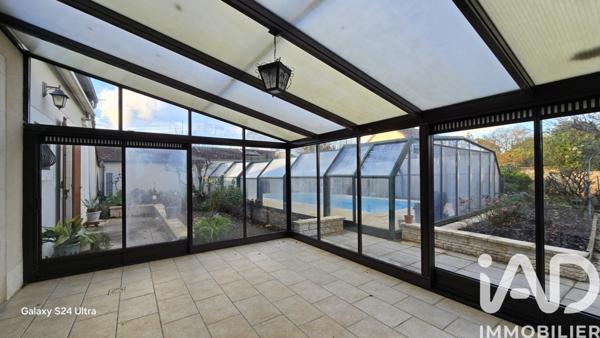 Maison à vendre 8 pièces 221 m² Saint-Amand-Montrond