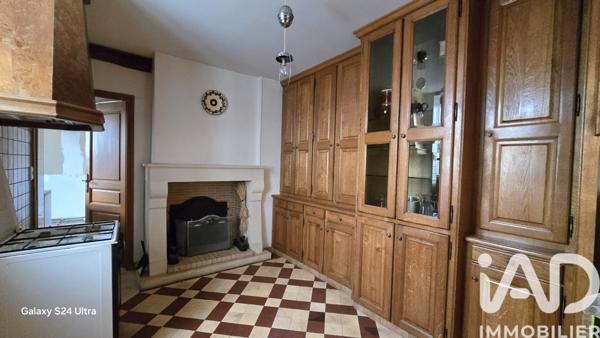 Maison à vendre 8 pièces 221 m² Saint-Amand-Montrond