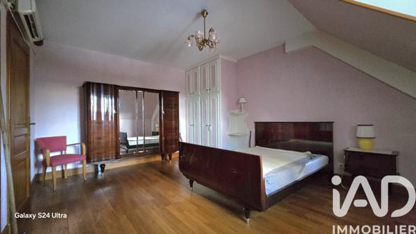 Maison à vendre 8 pièces 221 m² Saint-Amand-Montrond