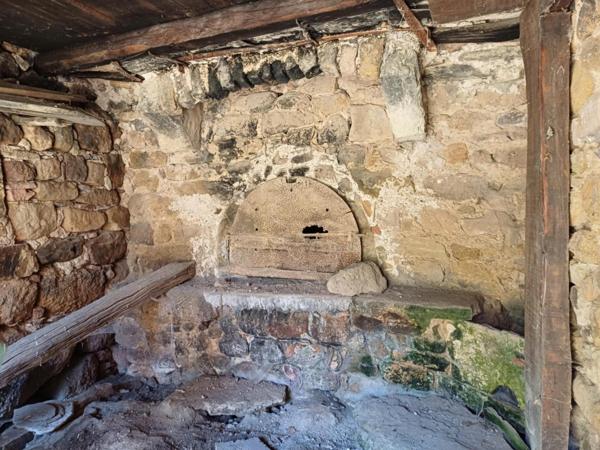 Idéalement située à 2.5km de Rignac, 25mn de Rodez et Decazeville et 30mn de Villefranche.