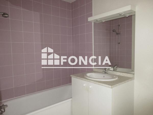 Location Appartement 2 pièces 45.79 m² - 8 A 12 RUE DE MAYTIE Oloron Sainte Marie 64400