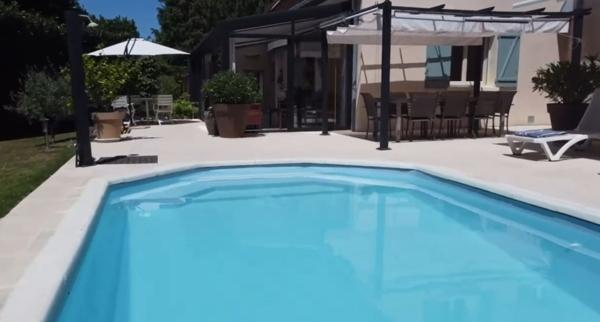 Bienvenue dans cette demeure d'architecte avec piscine, proche Hopital , Alencon Bienvenue dans cette demeure d'architecte avec piscine, proche Hopital , Alencon