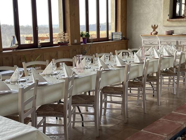 Proprieté de plus de 700m2 habitables sur 1,24 hectare de terrain, piscine et vue exceptionnelle