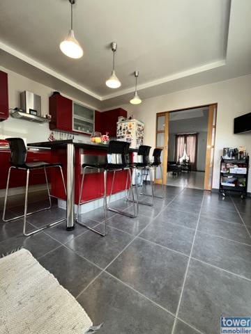 Maison
                                                                                                                                                                                                                                                                                                                        5 pièce(s)                                                                                                                                                                                                          3 chambre(s)                                                                                                                                                                                                          109  m²