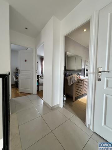 Maison
                                                                                                                                                                                                                                                                                                                        5 pièce(s)                                                                                                                                                                                                          3 chambre(s)                                                                                                                                                                                                          109  m²