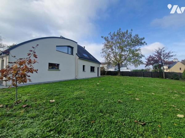PONTIVY (56) Maison 5 pièces avec un studio indépendant et jardin