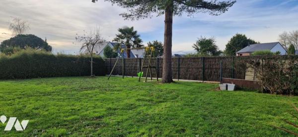 PONTIVY (56) Maison 5 pièces avec un studio indépendant et jardin