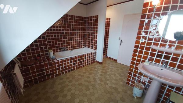 MAISON A VENDRE à FOURMIES centre ville potentiel important
Grande Maison de 175 m2 habitable ...