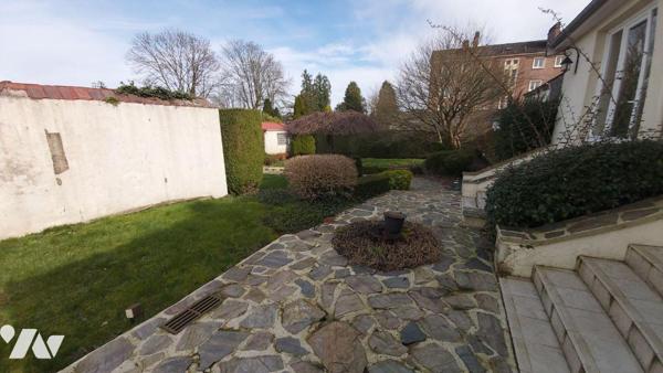 MAISON A VENDRE à FOURMIES centre ville potentiel important
Grande Maison de 175 m2 habitable ...