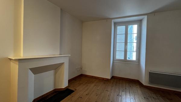 Appartement à vendre |  Mauzé-sur-le-Mignon |  2 pièces | 31,5 m²