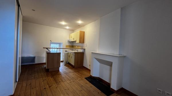 Appartement à vendre |  Mauzé-sur-le-Mignon |  2 pièces | 31,5 m²