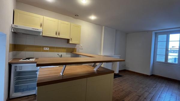 Appartement à vendre |  Mauzé-sur-le-Mignon |  2 pièces | 31,5 m²