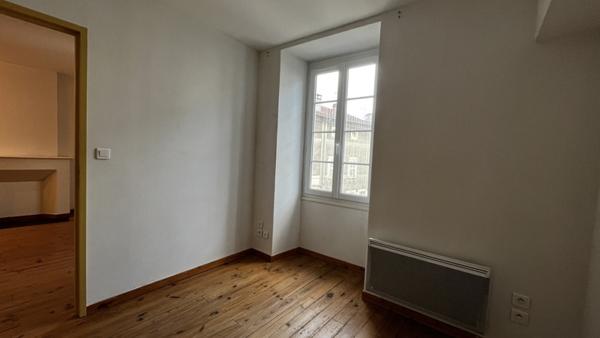 Appartement à vendre |  Mauzé-sur-le-Mignon |  2 pièces | 31,5 m²