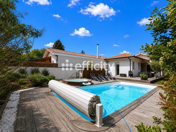 Maison
         4 pièces
        - 112 m² Bien prestige