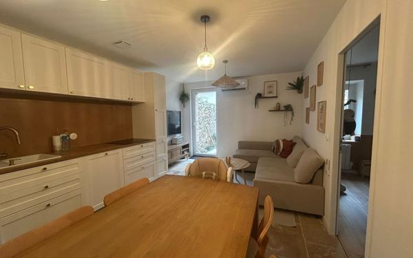 Immeuble à vendre    6 pièces •  Port-la-Nouvelle