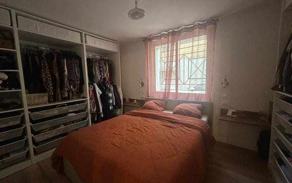 Immeuble à vendre    6 pièces •  Port-la-Nouvelle