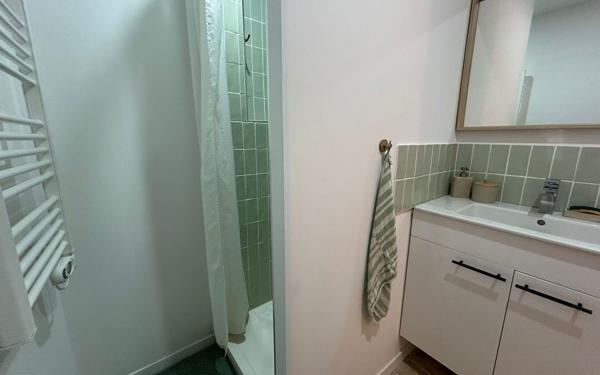 Immeuble à vendre    6 pièces •  Port-la-Nouvelle