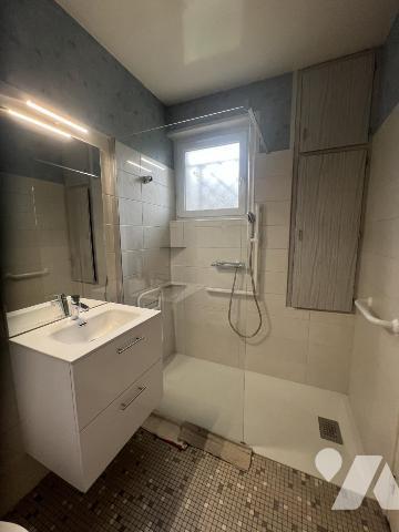 LA FERTE MACE, maison de centre-ville, 3ch, jardin et grand garage