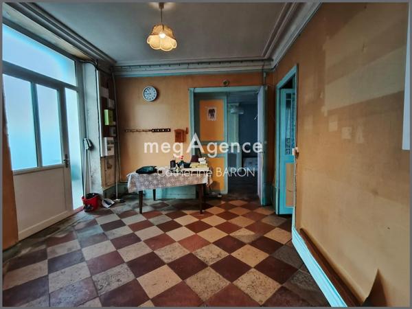 Maison à ARCHIAC, 17520 - 4 pièces 140m²