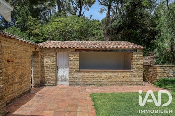 Maison à vendre 12 pièces 383 m² Sanary-sur-Mer
